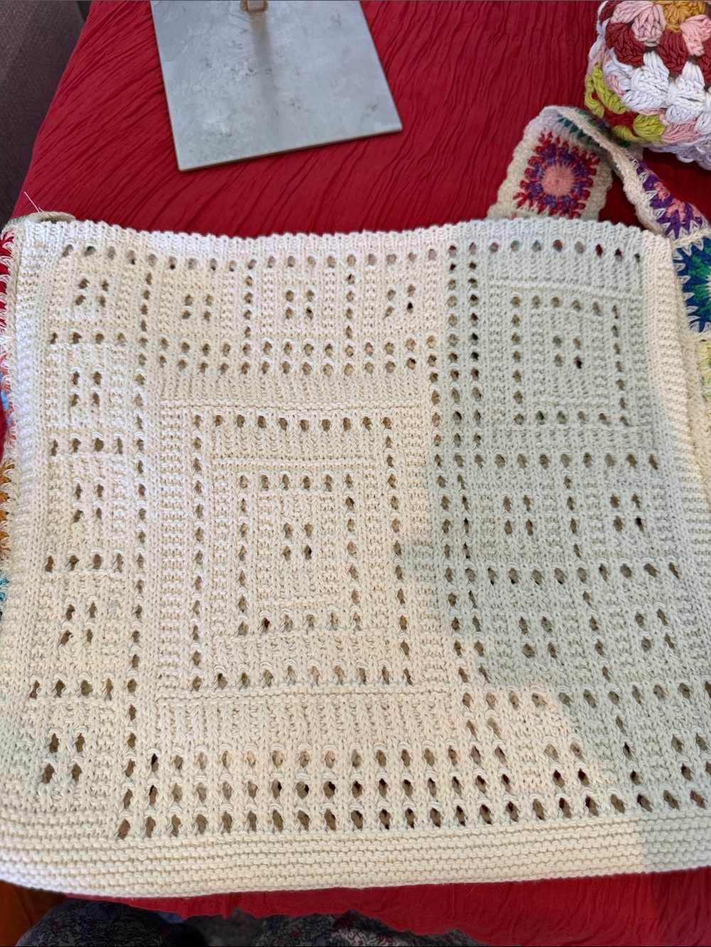 Altar’s state and Handmade 2 Crochet White Tote Bag with Colorful Strap - Picture 4 of 15